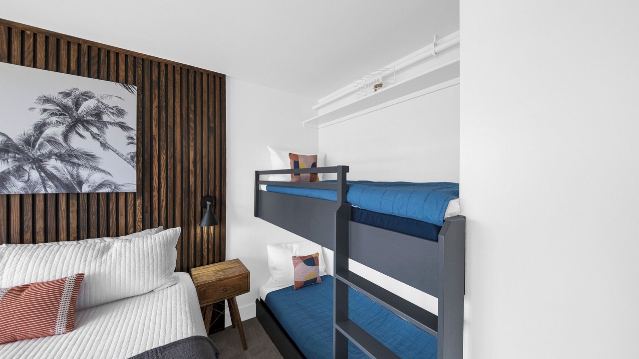 Photo of Bedroom in Waikiki