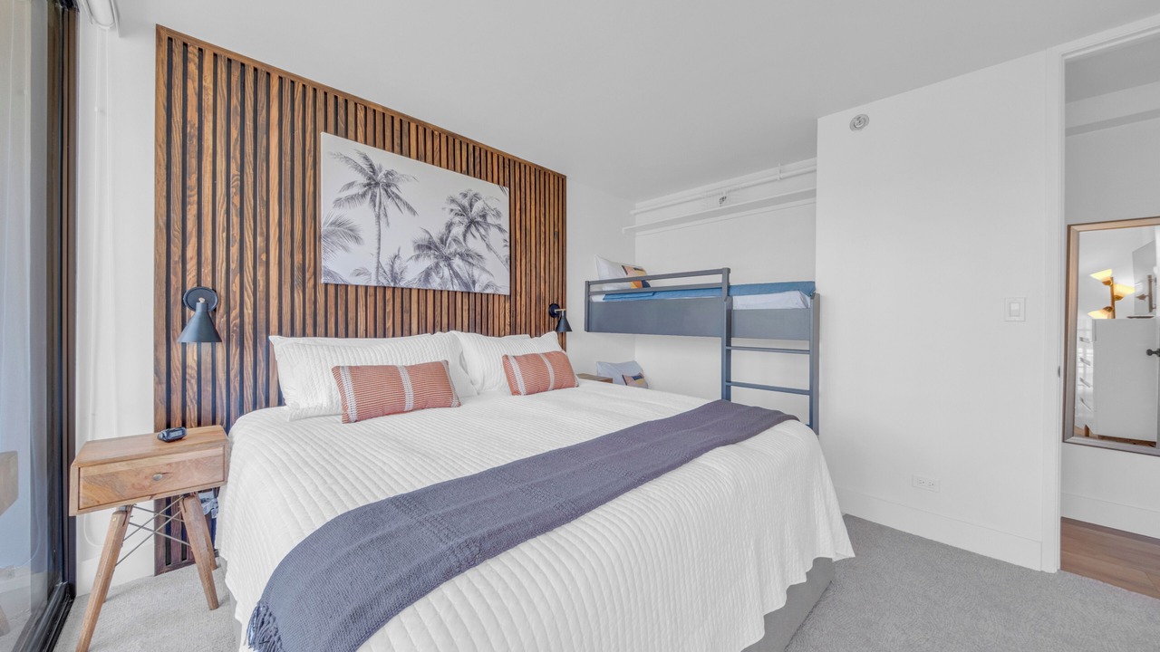 Photo of Bedroom in Waikiki