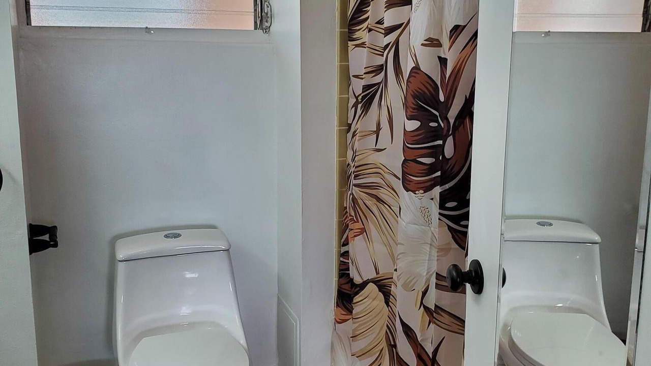 Photo of Bathroom in Historic Kailua Village