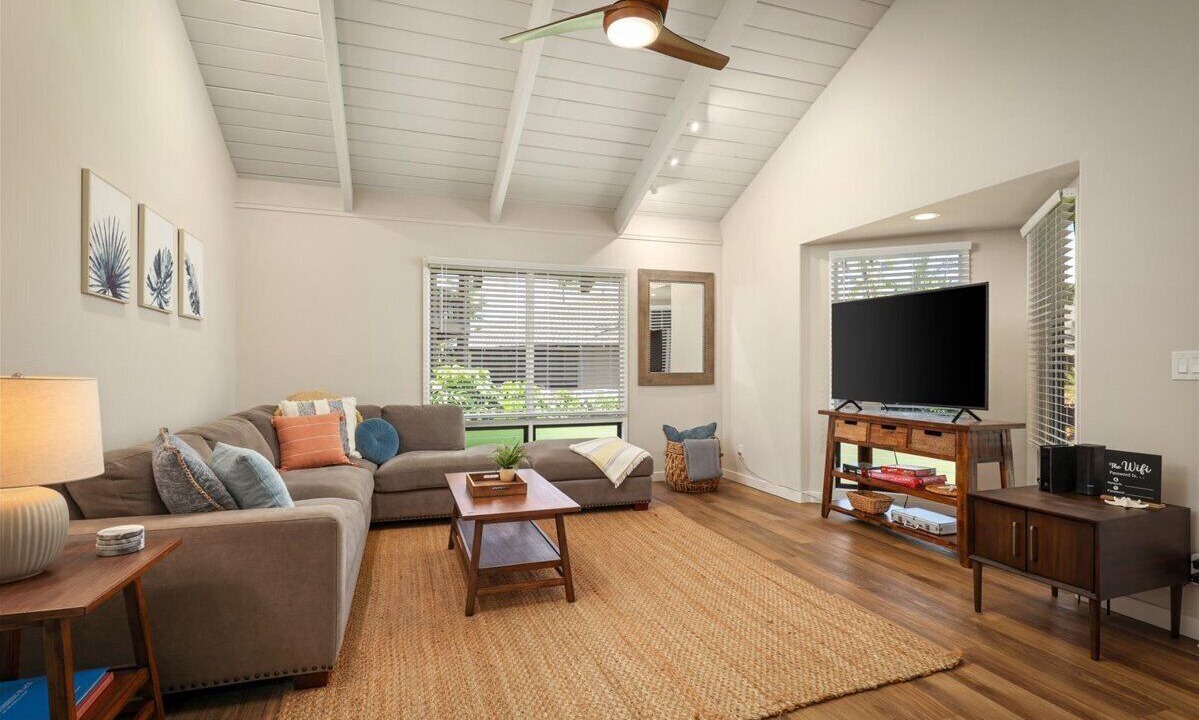 Photo of Livingroom in Keauhou