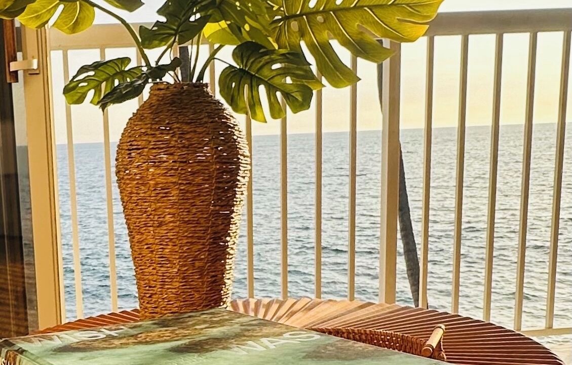 Photo of Outdoor in Kahaluu Bay
