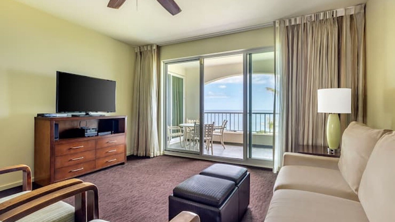 Photo of Livingroom in Poipu