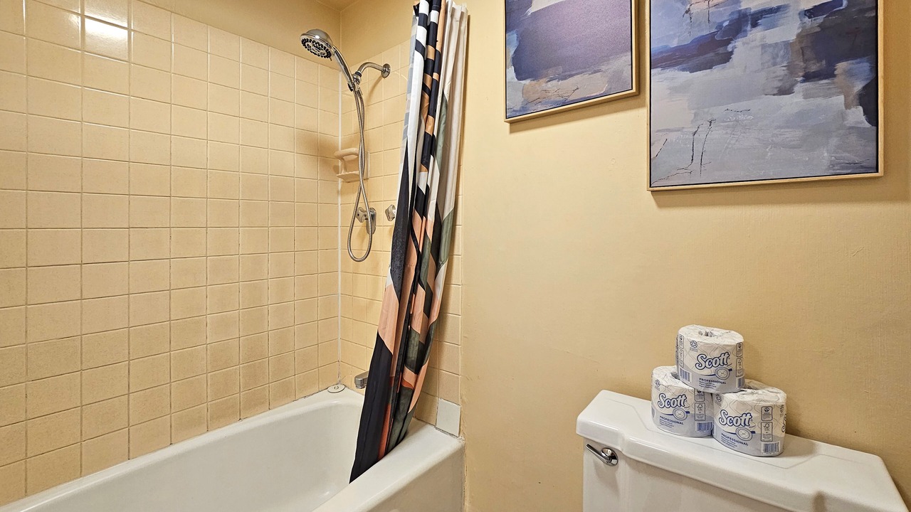 Photo of Bathroom in Waikiki