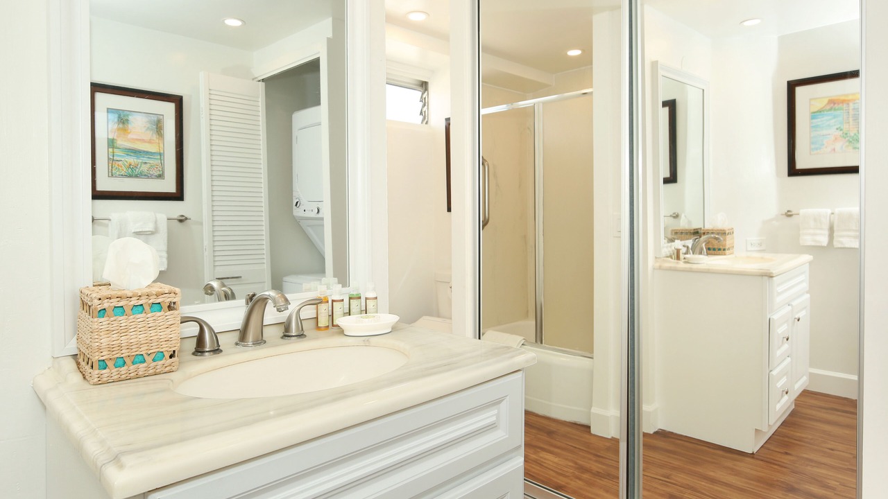 Photo of Bathroom in Waikiki