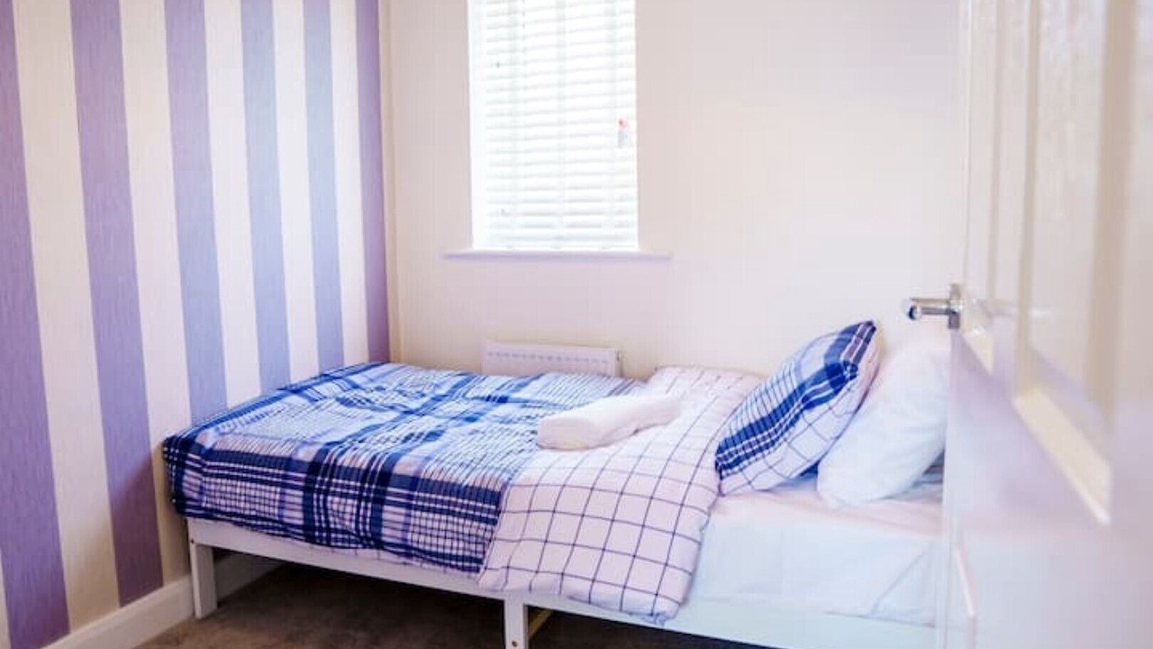 Photo of Bedroom in Leigh