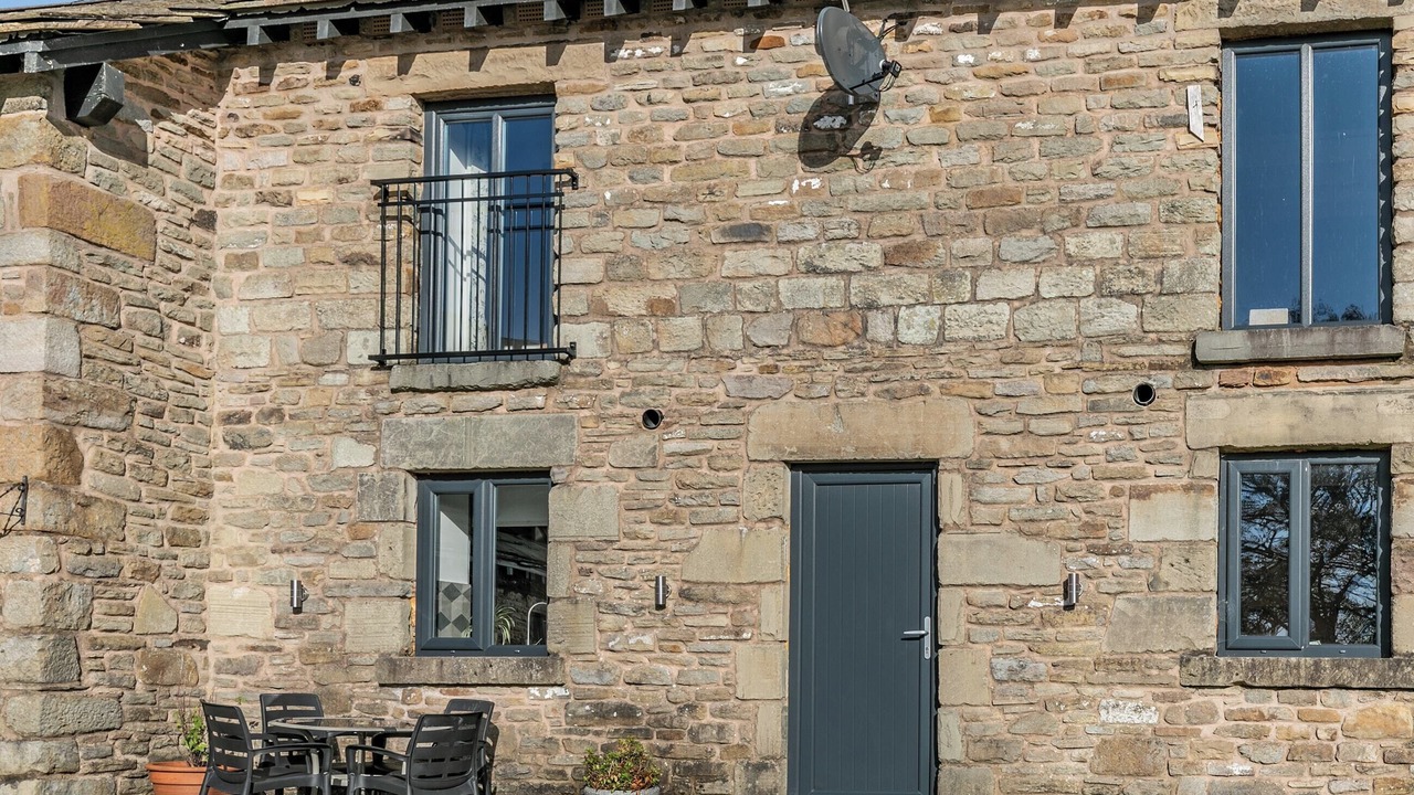 Photo of Outdoor in Mellor