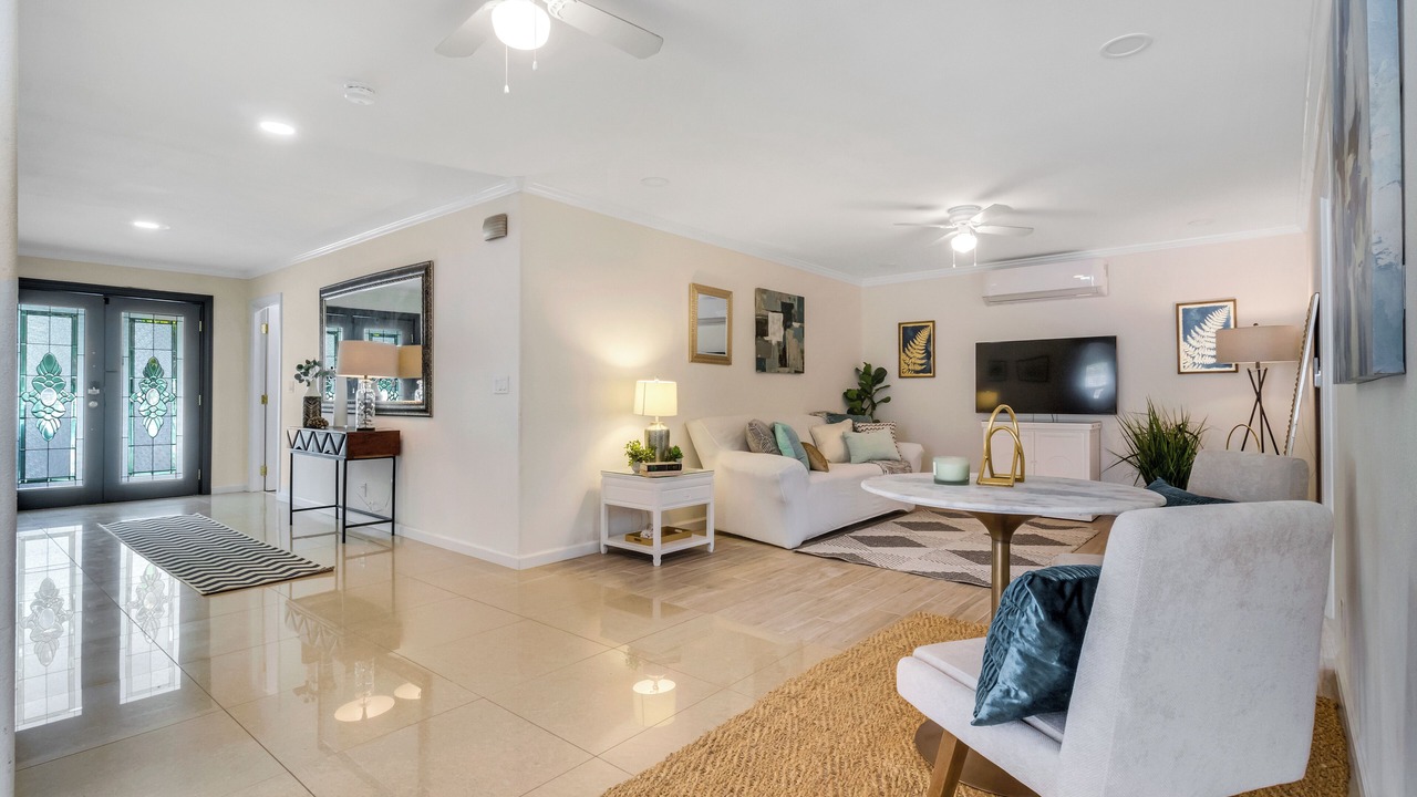 Photo of Livingroom in 'Aina Haina