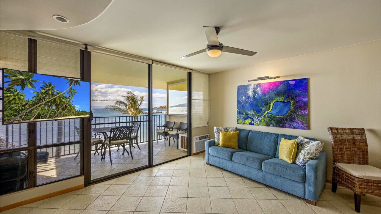 Photo of Livingroom in Maalaea