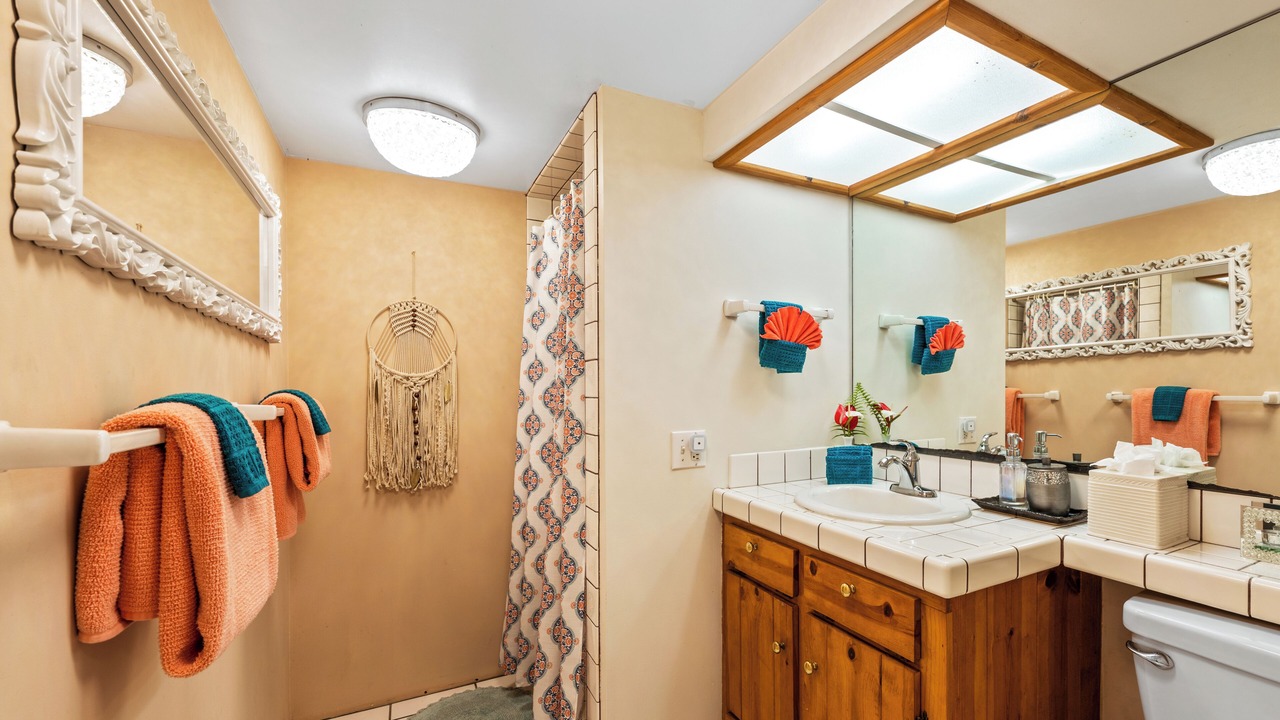 Photo of Bathroom in Holualoa