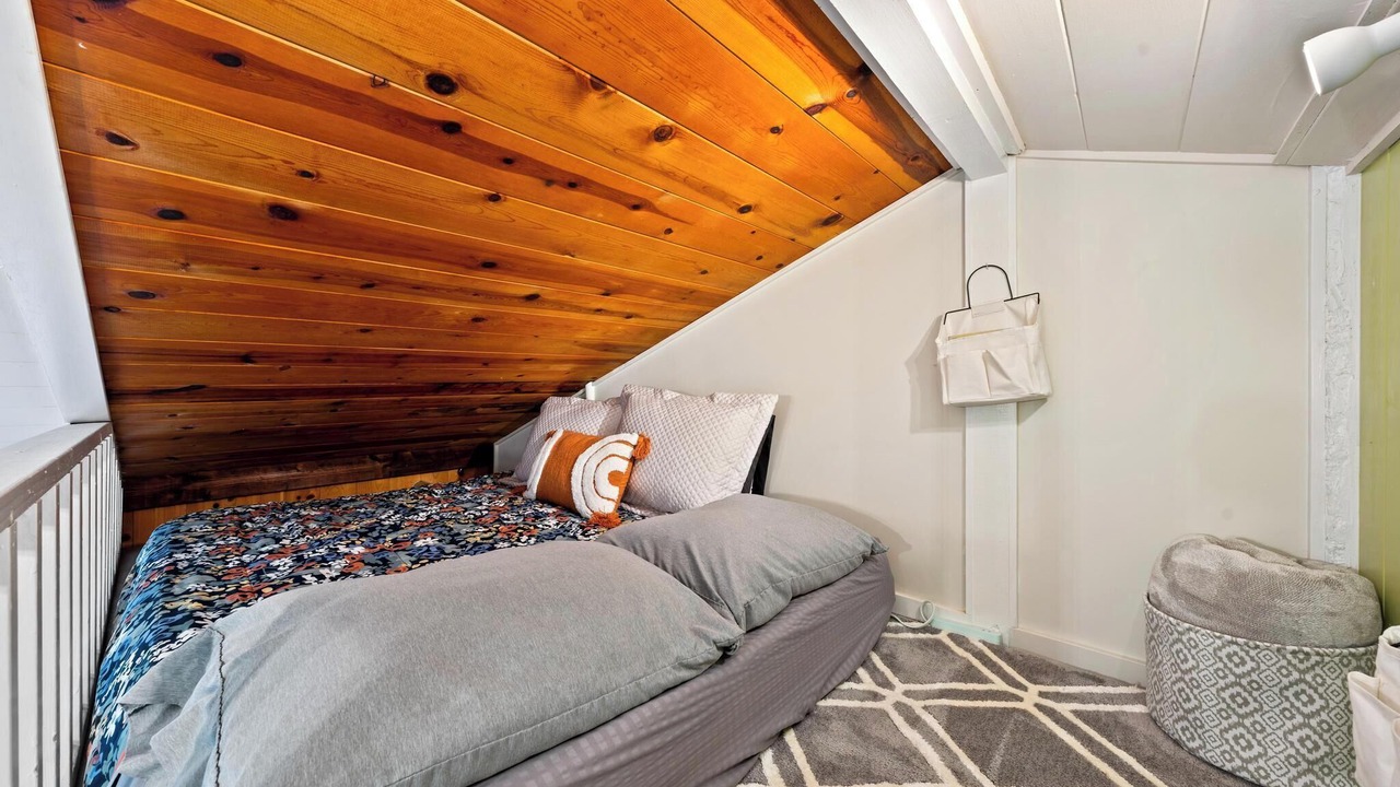 Photo of Bedroom in Holualoa