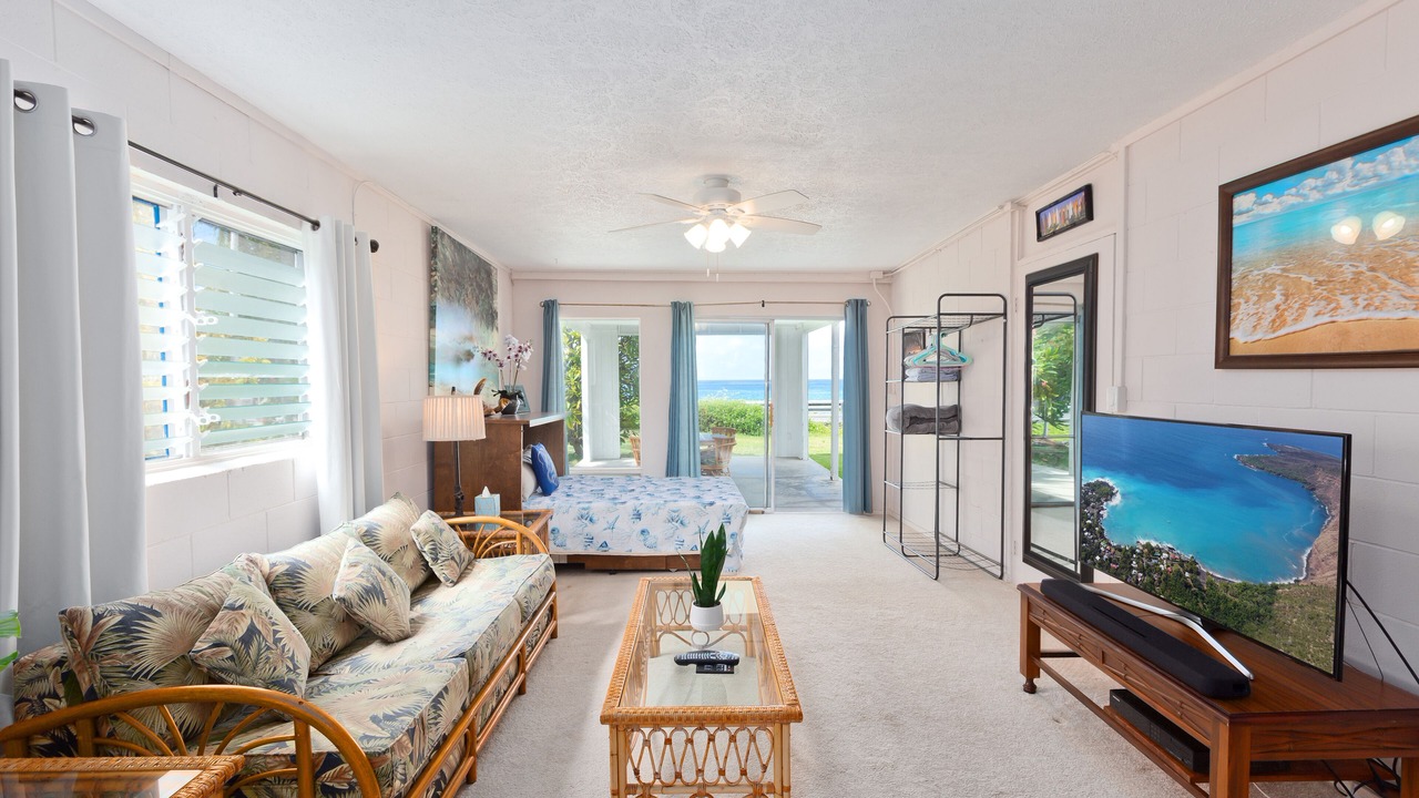 Photo of Bedroom in Kahaluu Bay
