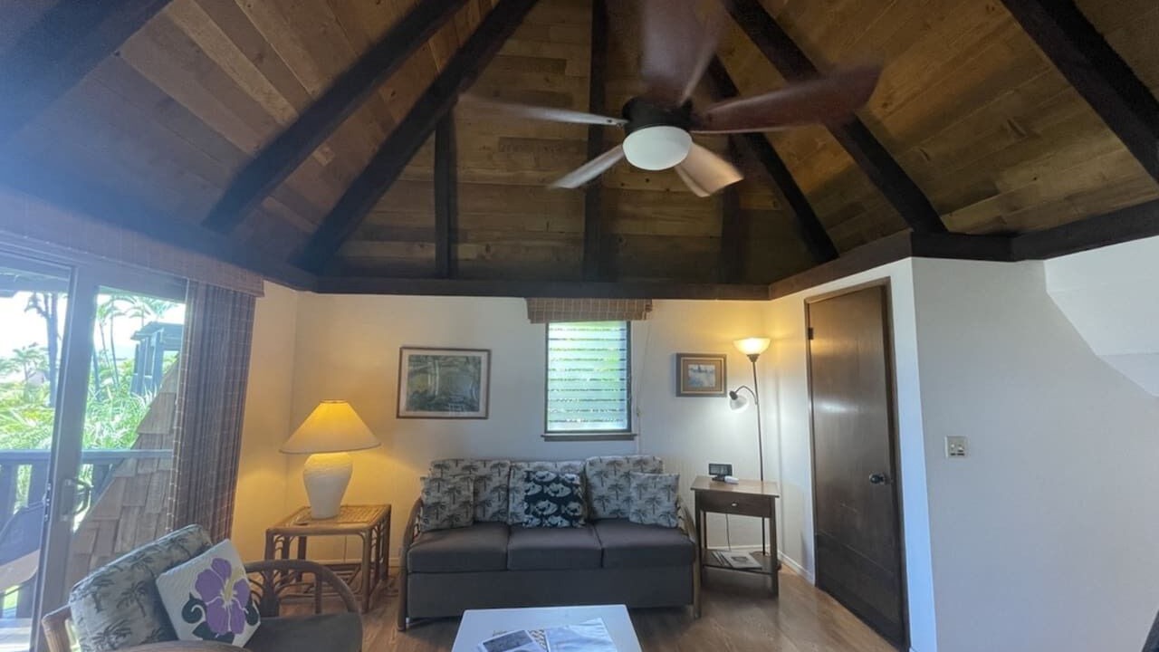 Photo of Livingroom in Punaluu