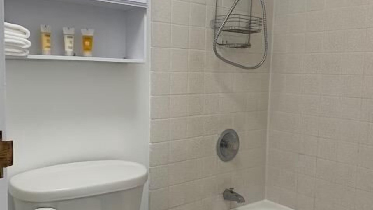 Photo of Bathroom in Waikiki