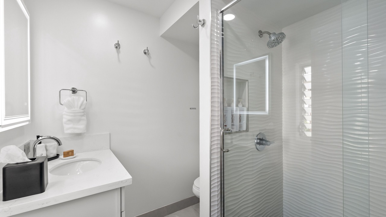 Photo of Bathroom in Waikiki