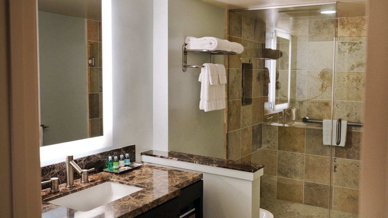 Photo of Bathroom in McCully - Moiliili