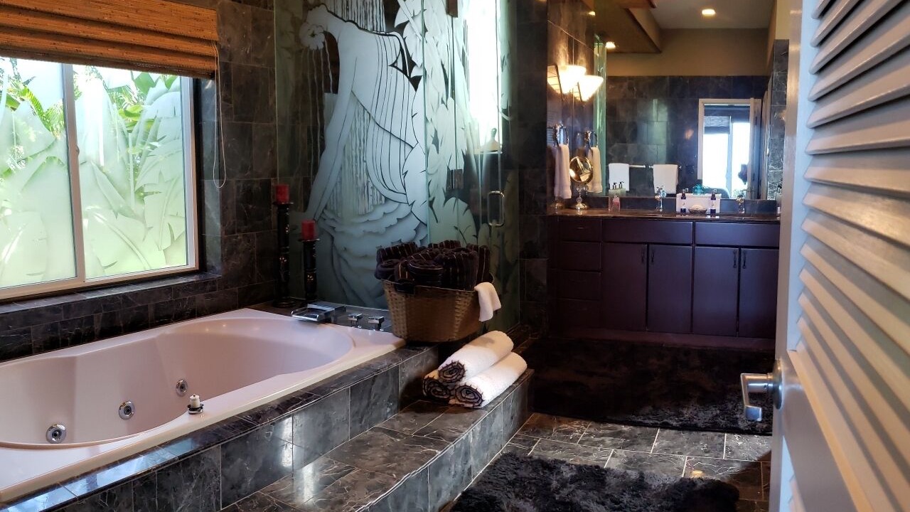 Photo of Bathroom in Historic Kailua Village
