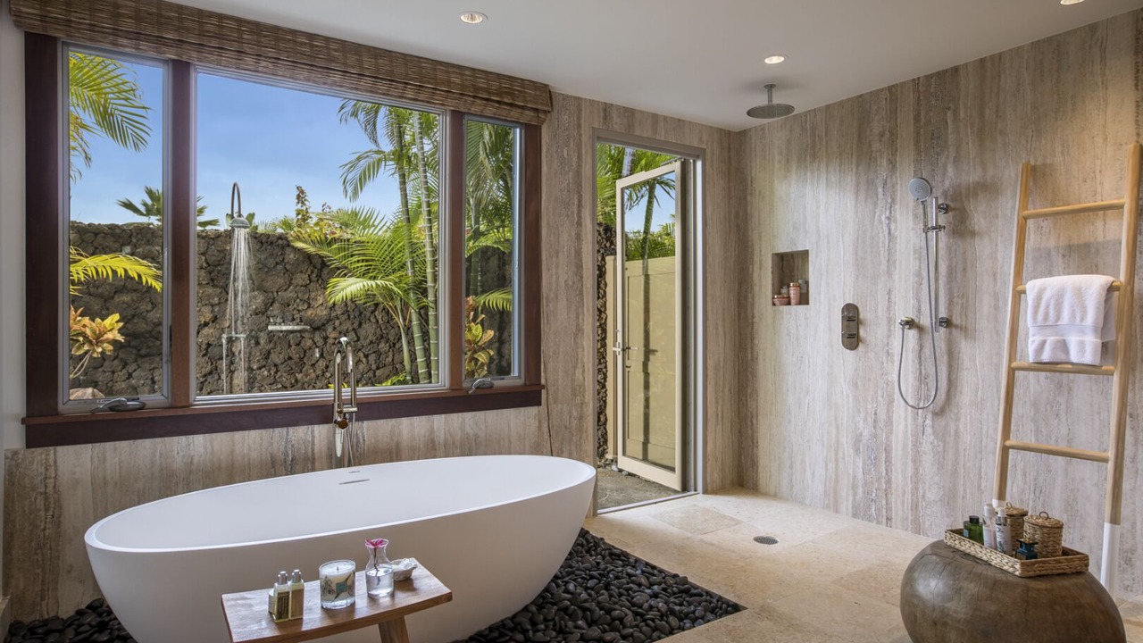 Photo of Bathroom in Kaupulehu