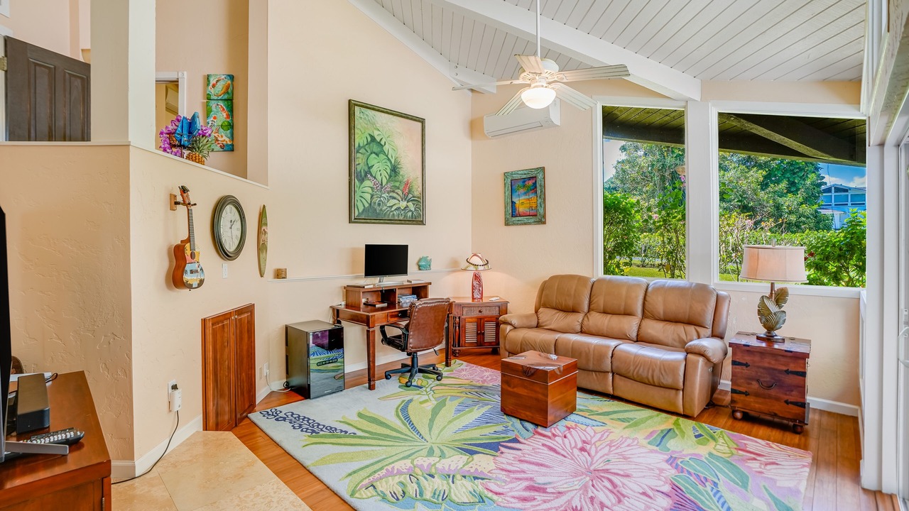 Photo of Livingroom in Princeville