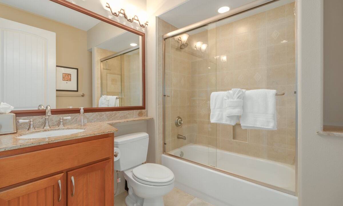 Photo of Bathroom in Waikoloa
