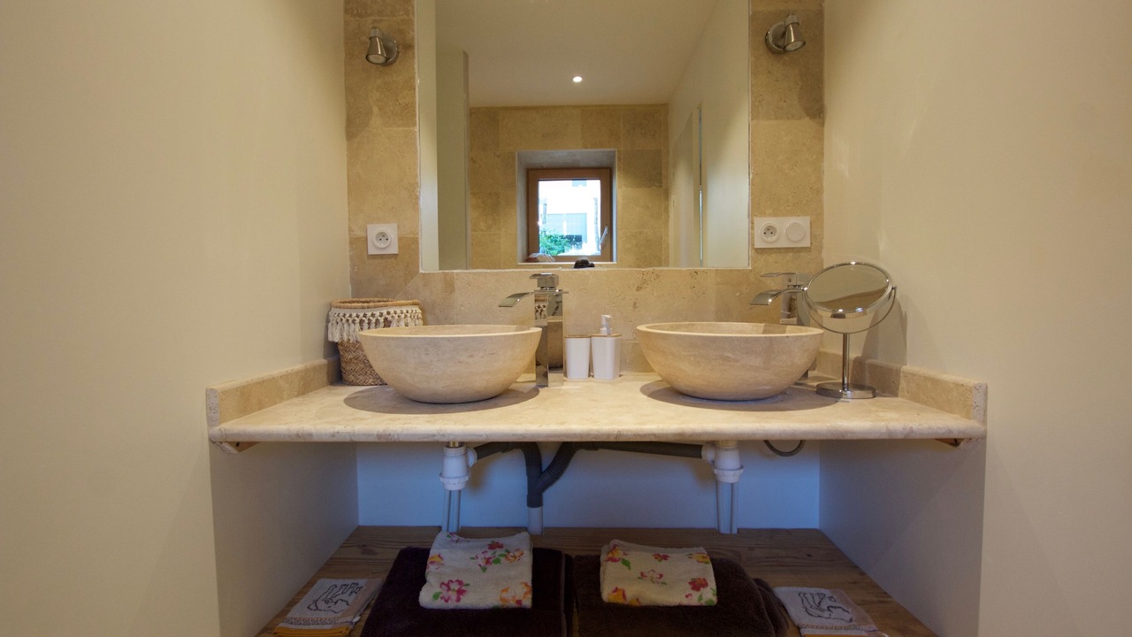 Photo of Bathroom in Dullin