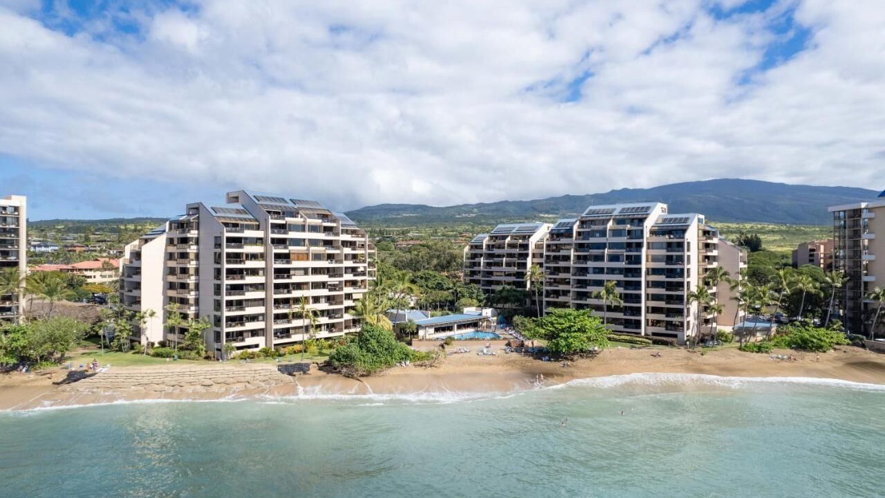 Photo of Others in Kahana