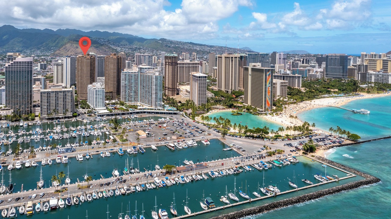 Photo of Others in Waikiki