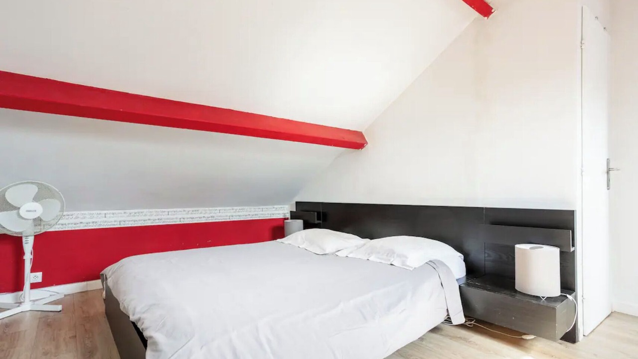 Photo of Bedroom in Maisons-Laffitte