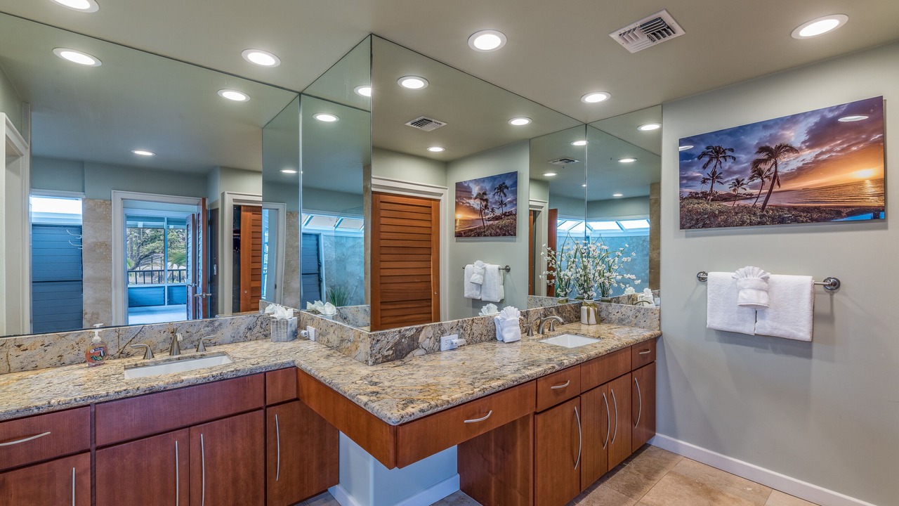 Photo of Bathroom in Napili