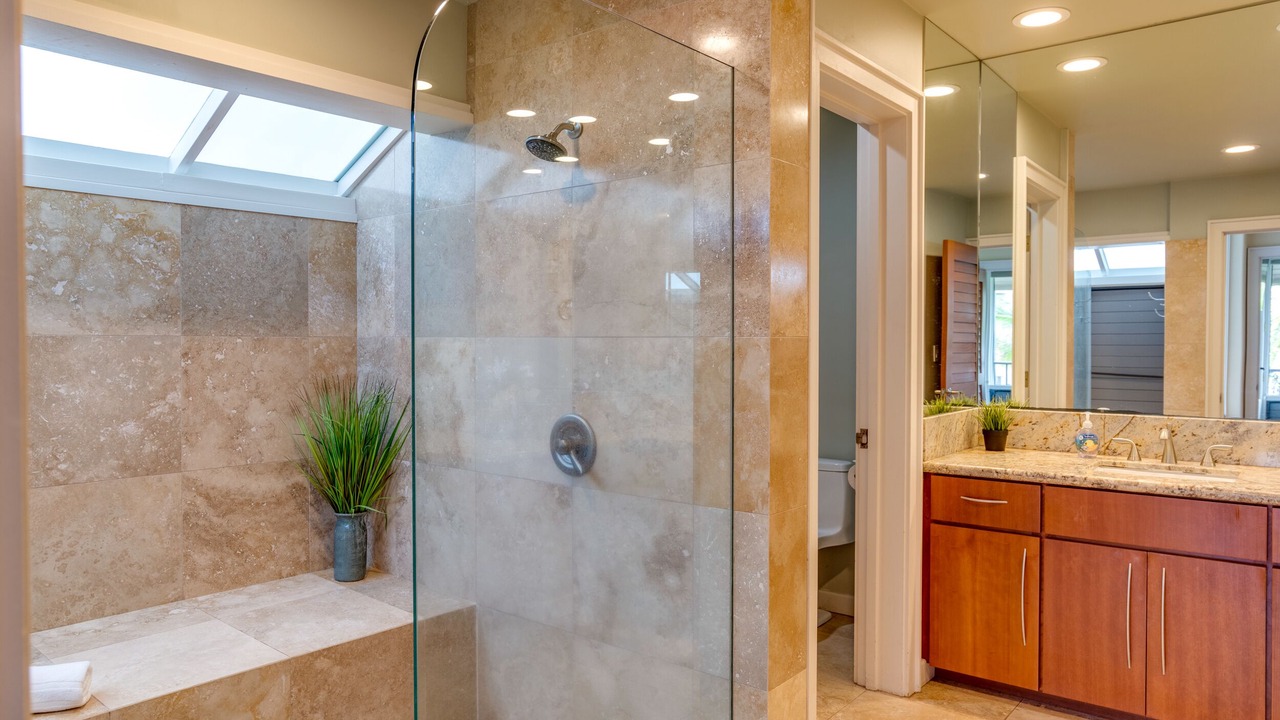 Photo of Bathroom in Napili