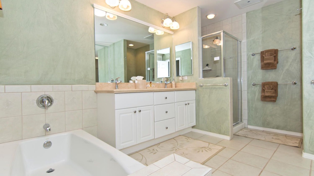 Photo of Bathroom in Waikoloa