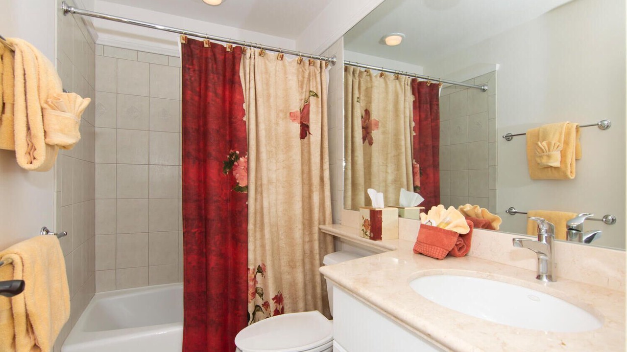 Photo of Bathroom in Waikoloa