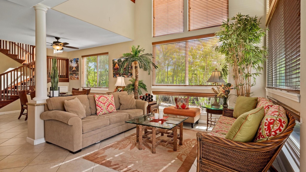 Photo of Livingroom in Waikoloa