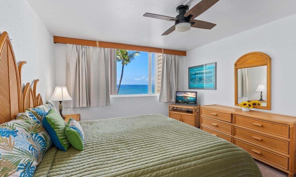 Photo of Bedroom in Historic Kailua Village