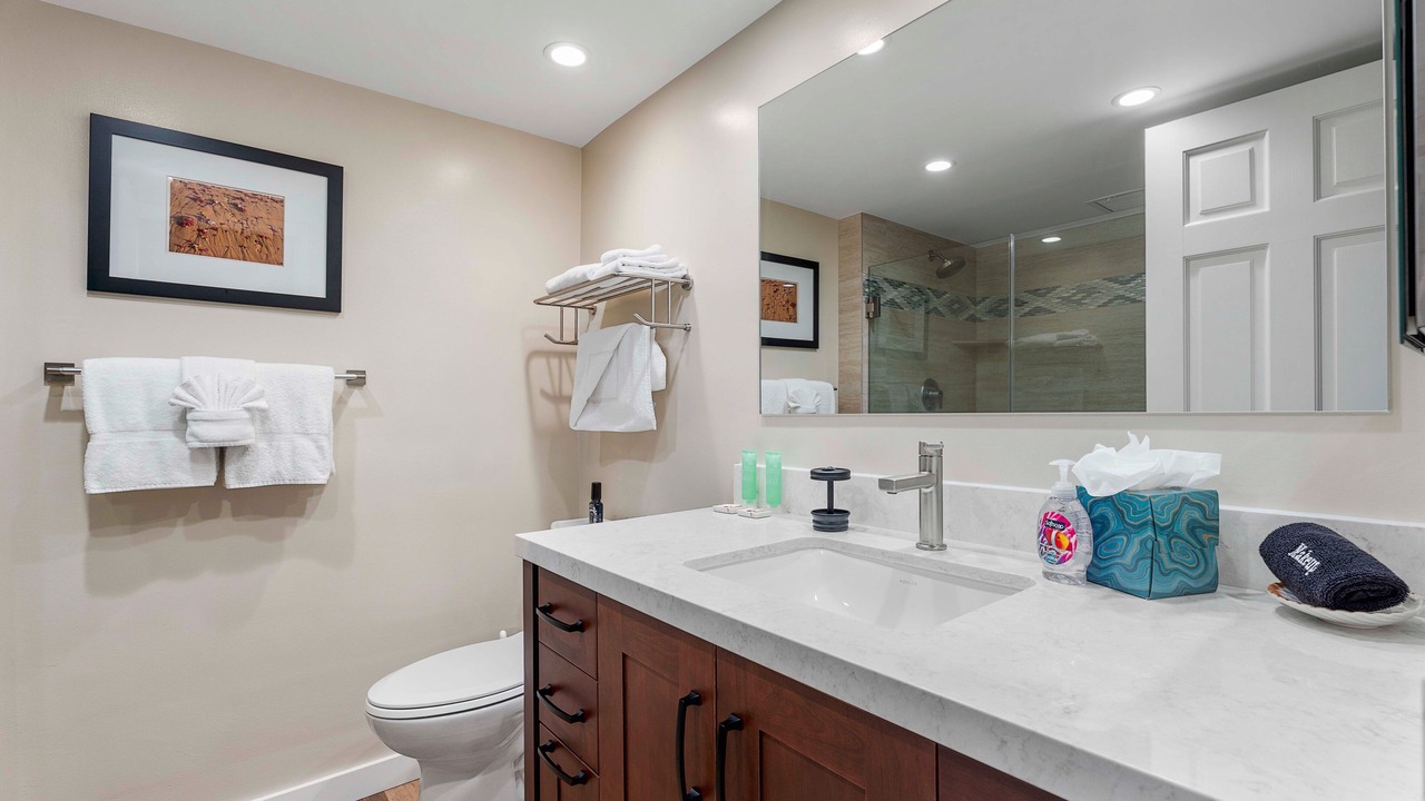 Photo of Bathroom in Historic Kailua Village
