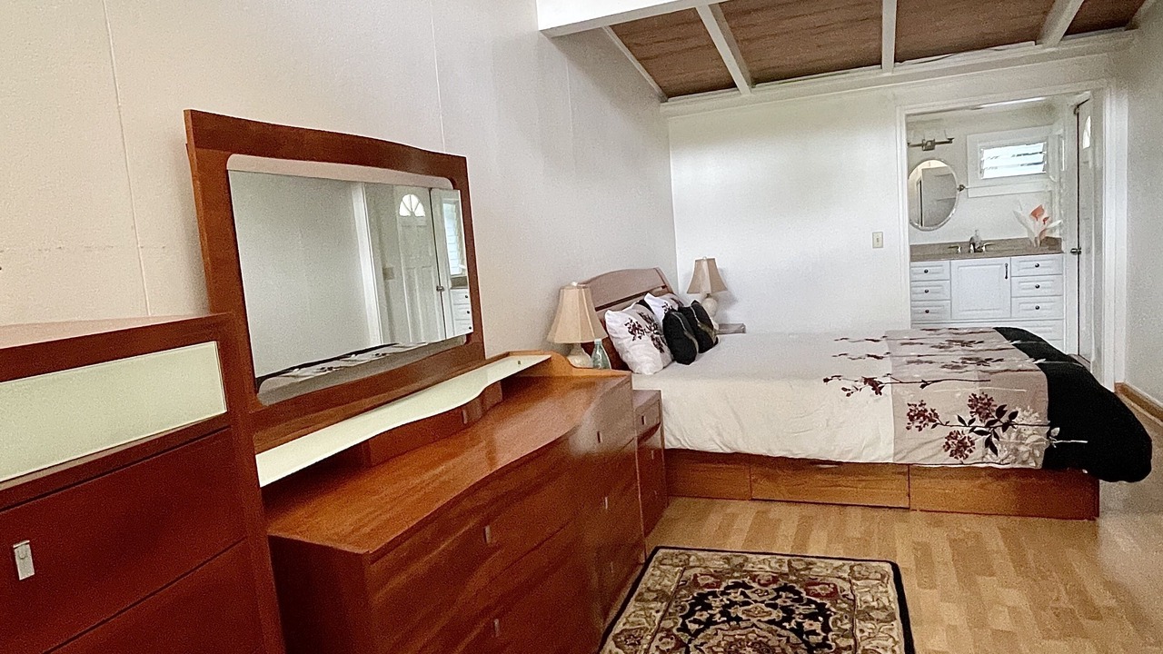 Photo of Bedroom in Manoa