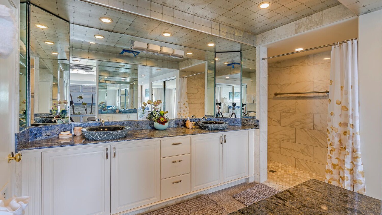 Photo of Bathroom in Waialae Iki