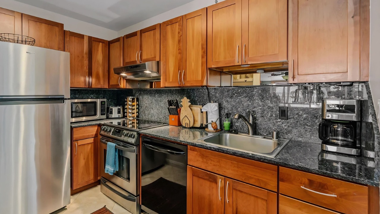 Photo of Kitchen in Kahana