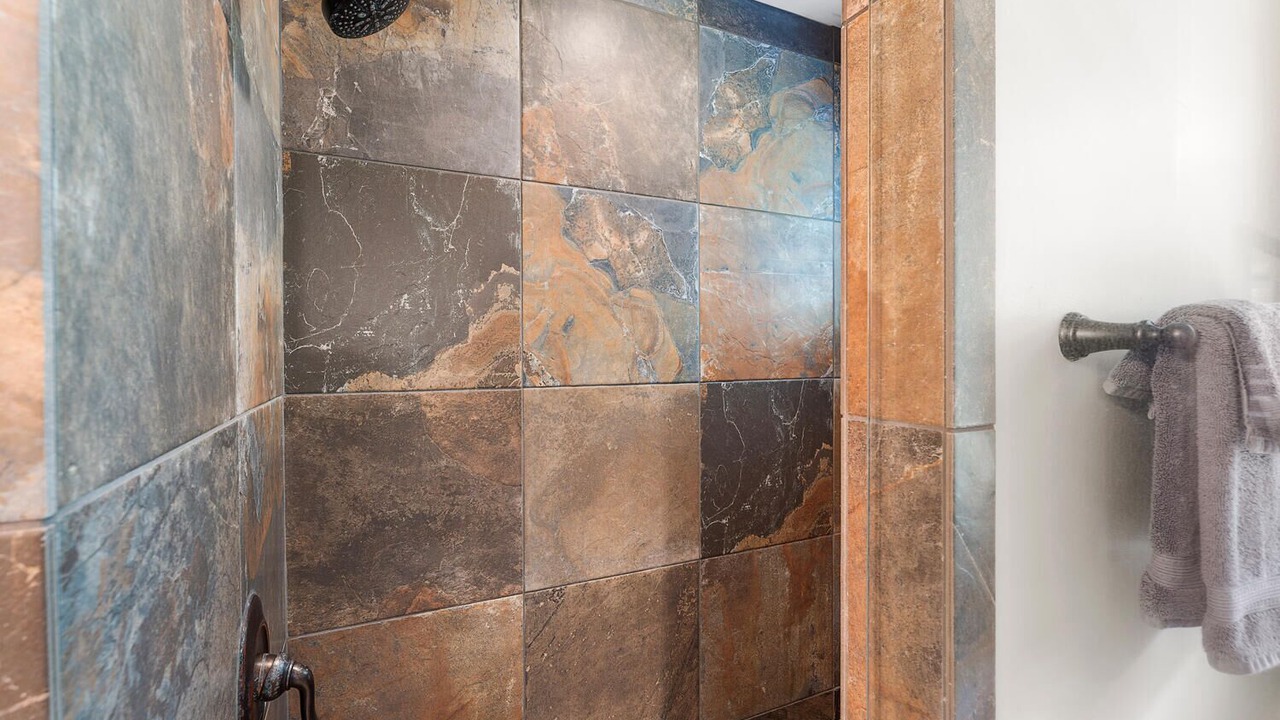 Photo of Bathroom in Kahaluu Bay