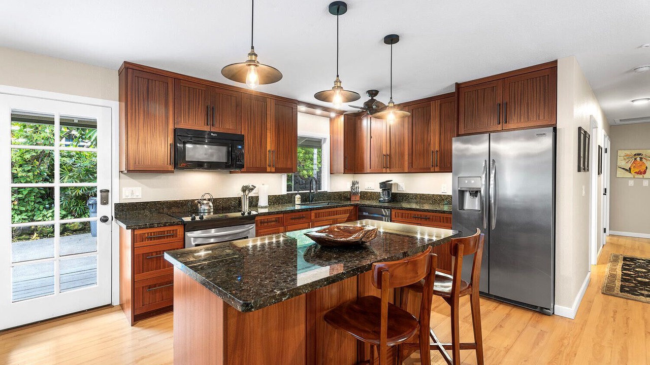 Photo of Kitchen in Kahaluu Bay
