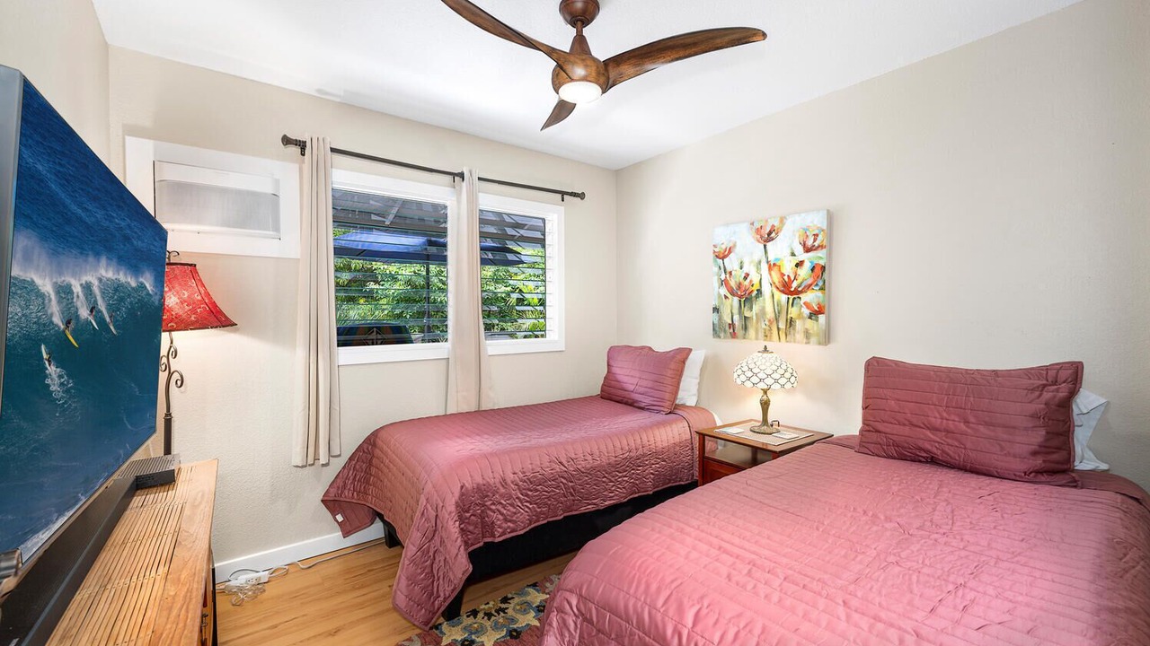 Photo of Bedroom in Kahaluu Bay