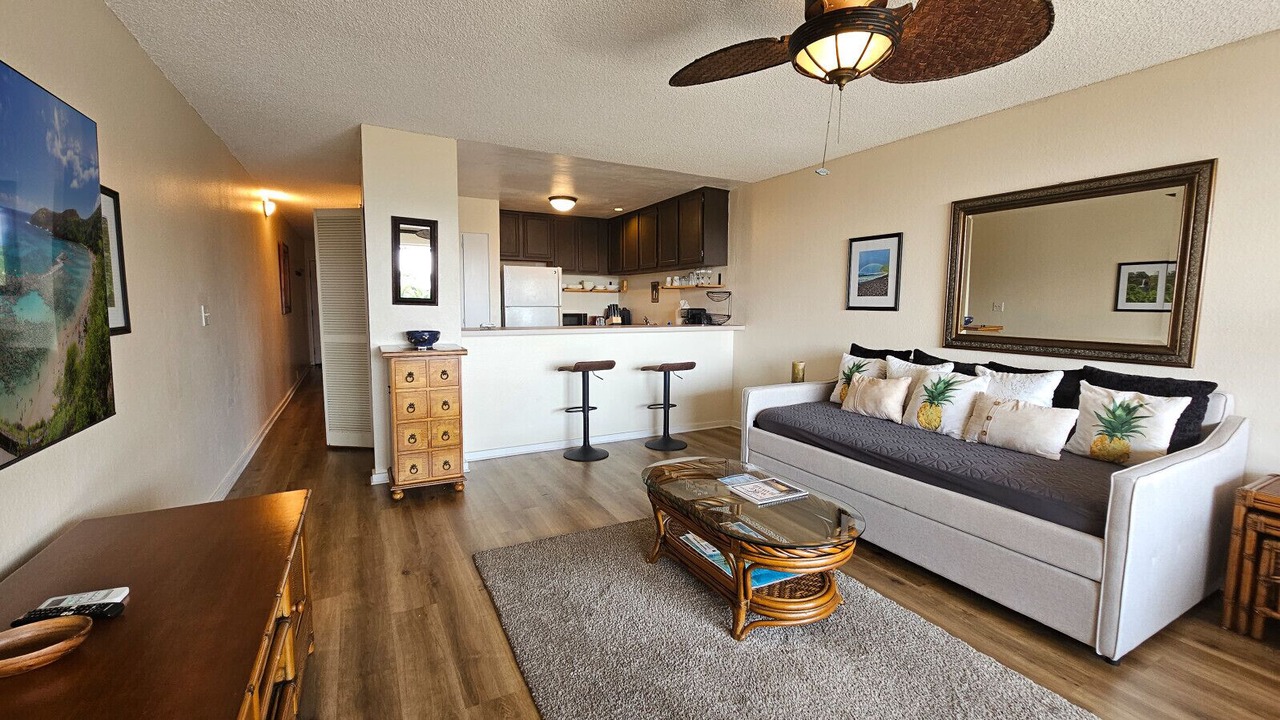 Photo of Livingroom in Historic Kailua Village