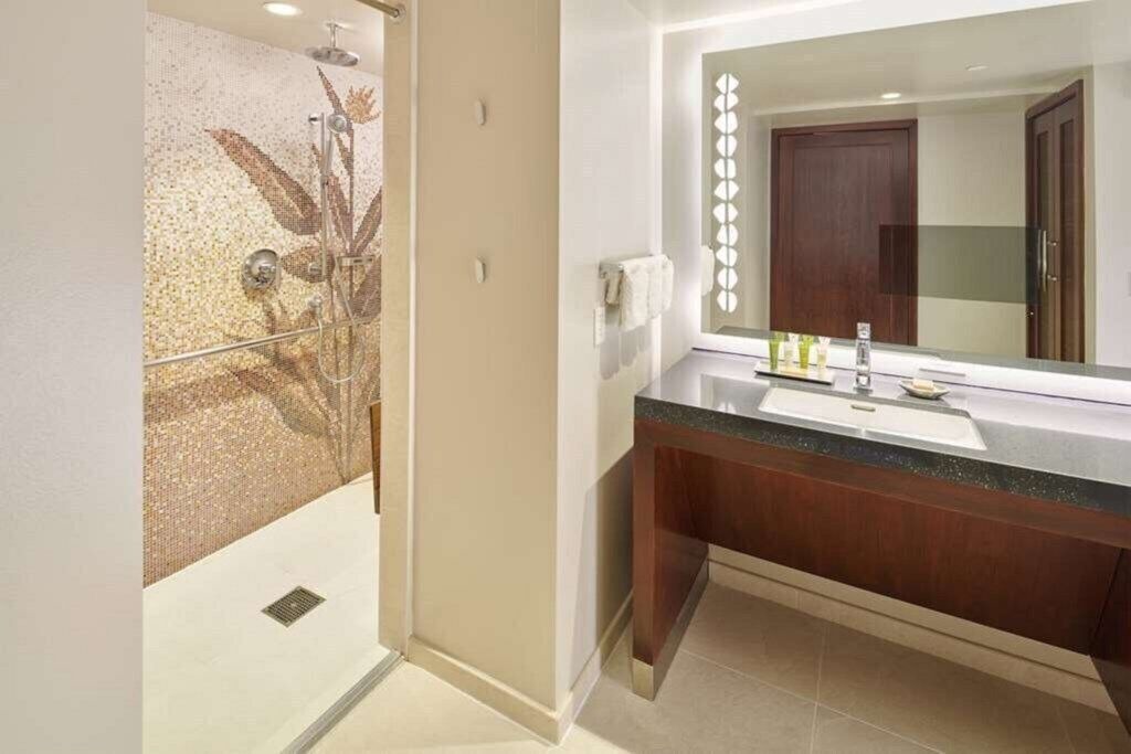 Photo of Bathroom in Waikiki