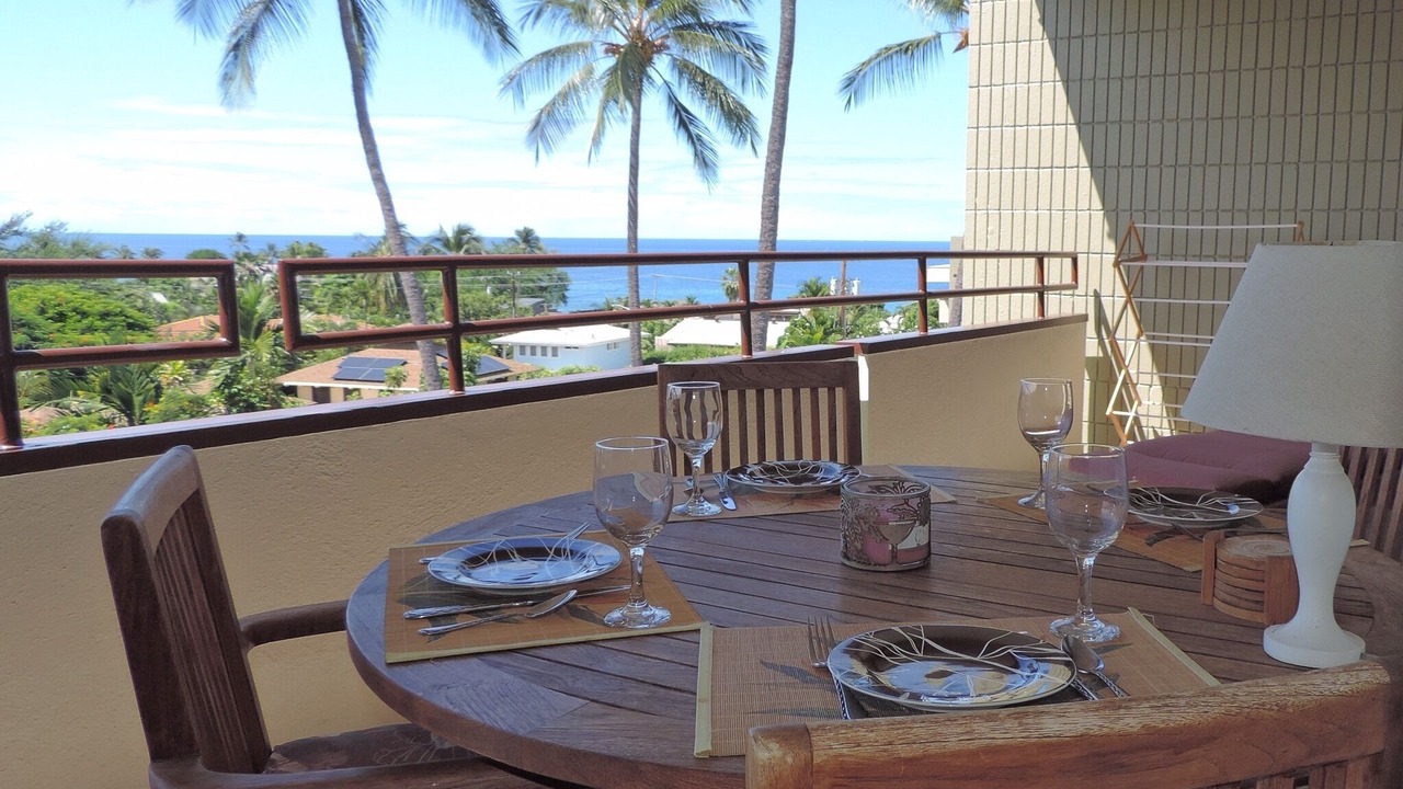 Photo of Others in Kahaluu Bay