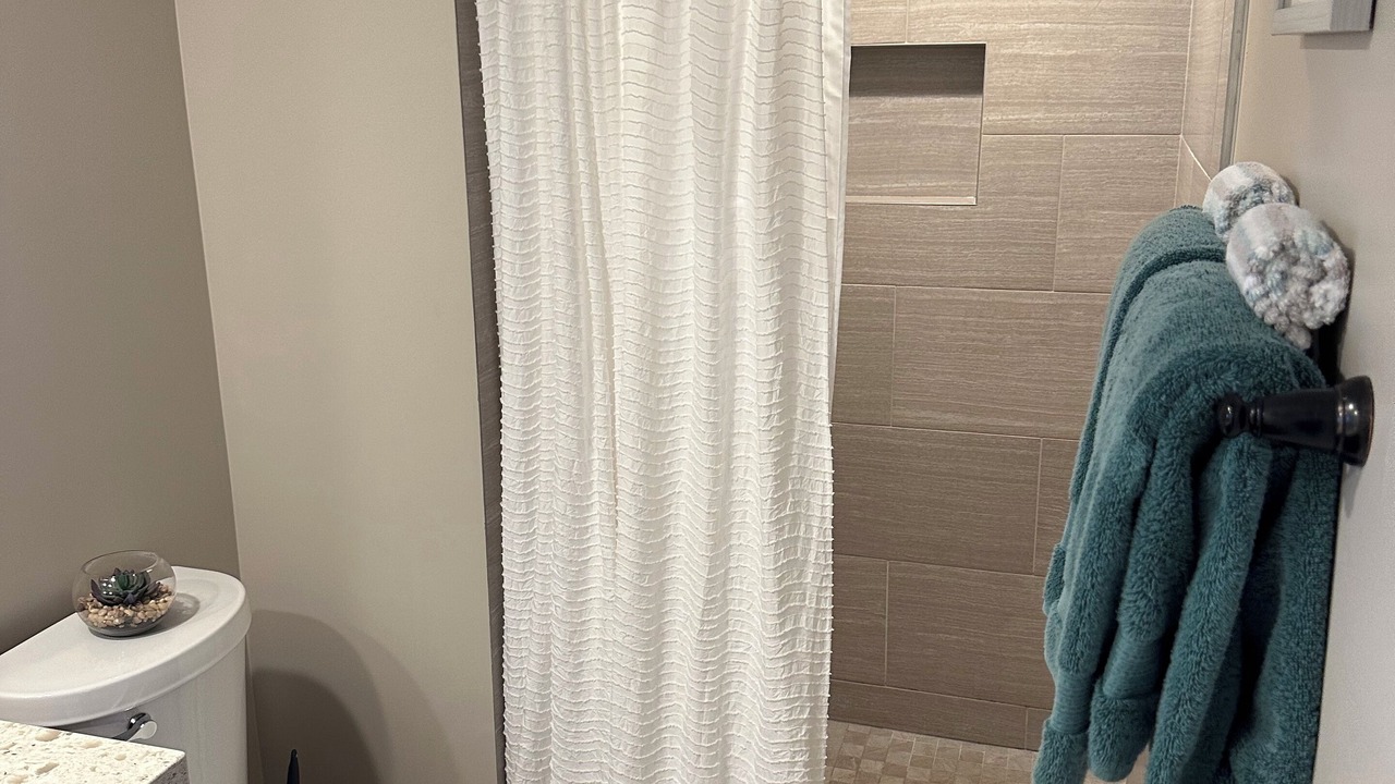 Photo of Bathroom in Maalaea