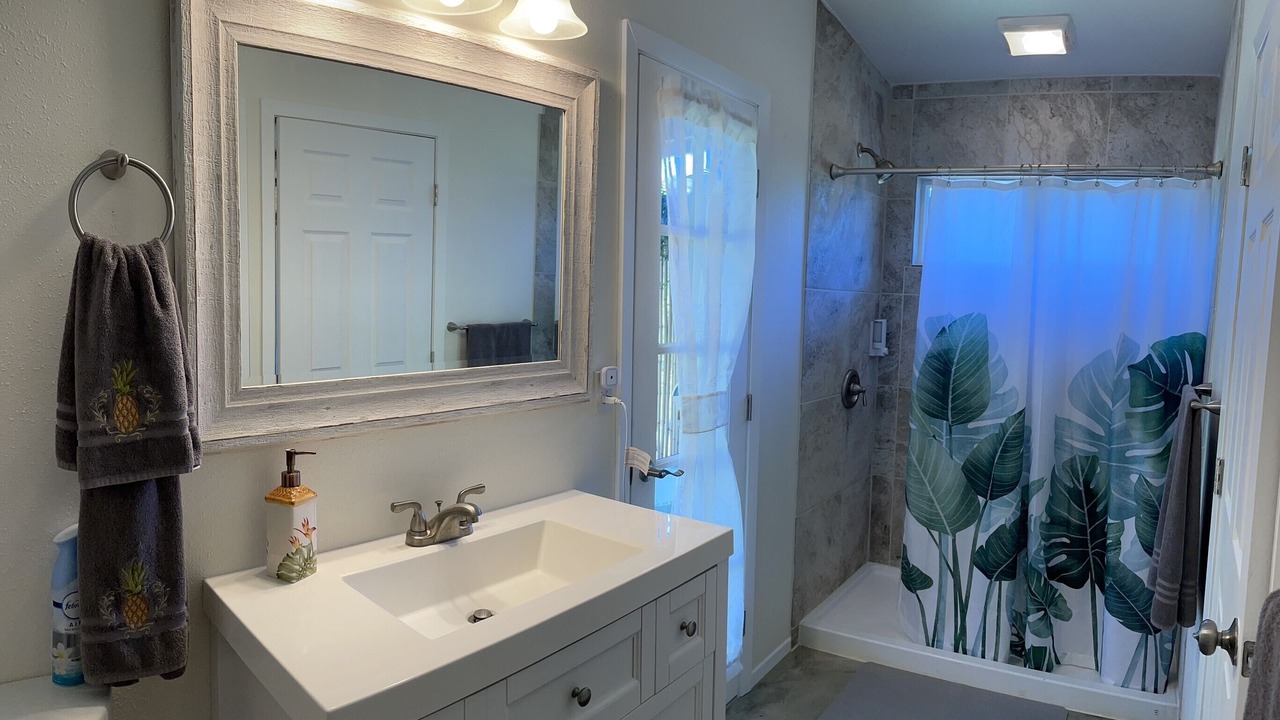 Photo of Bathroom in Keaau