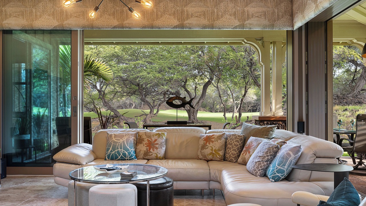 Photo of Livingroom in Kulalani