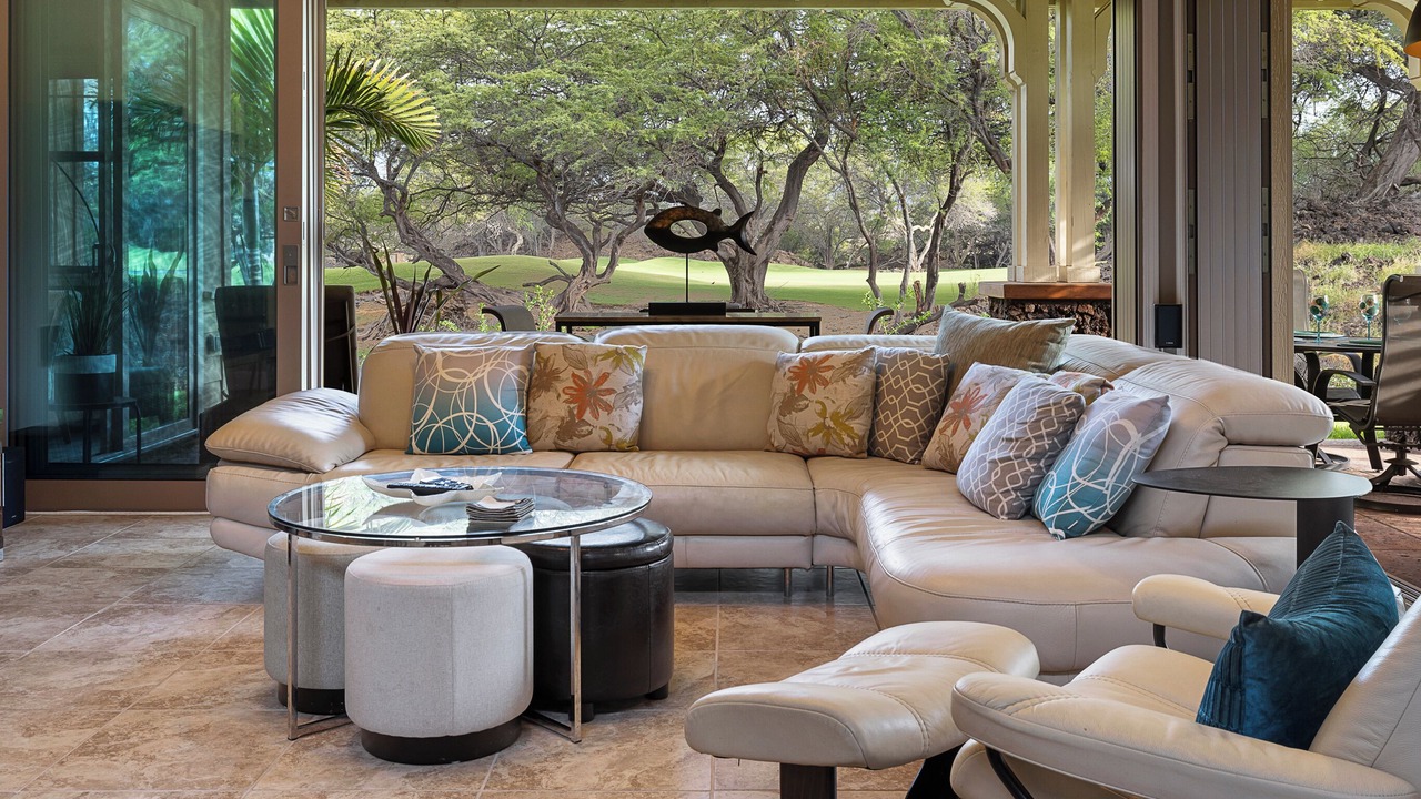 Photo of Livingroom in Kulalani