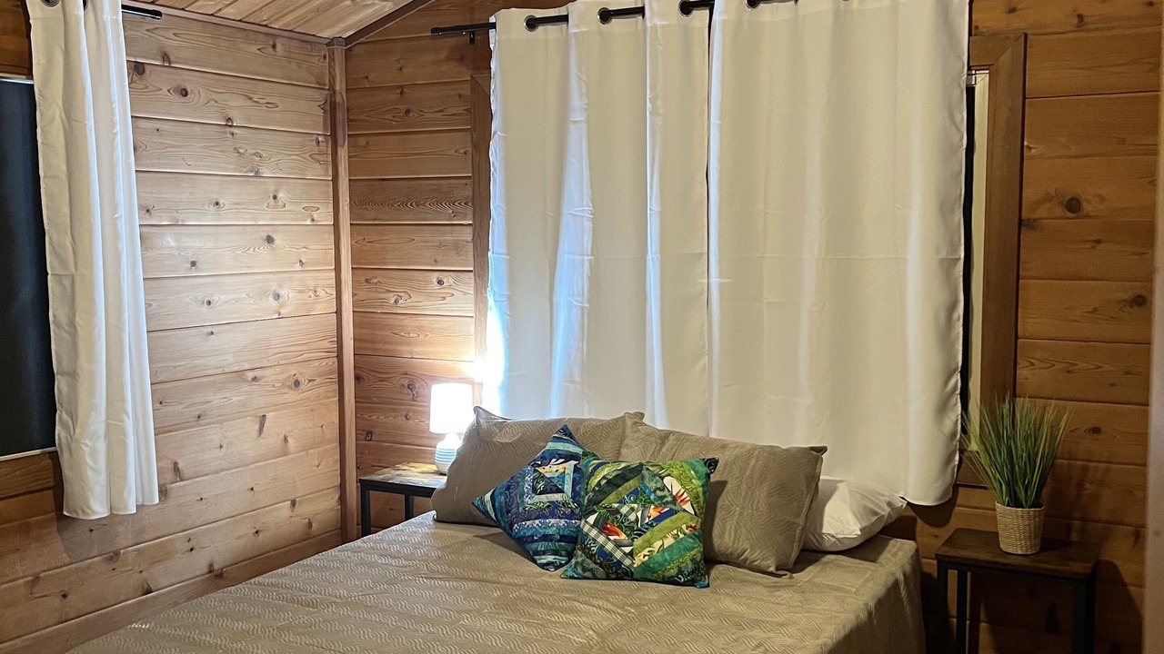 Photo of Bedroom in Keaau