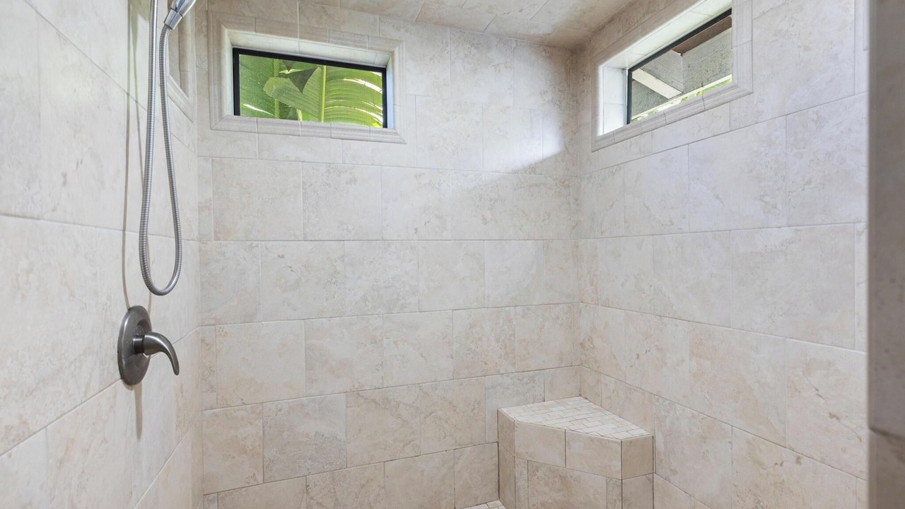 Photo of Bathroom in Kahaluu Bay