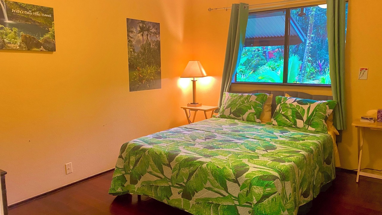 Photo of Bedroom in Leilani Estates
